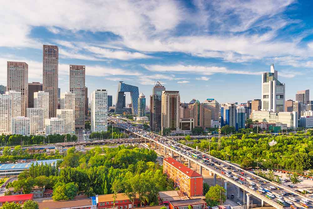 中國在低碳工業項目領域占據主導地位，美國步伐落後