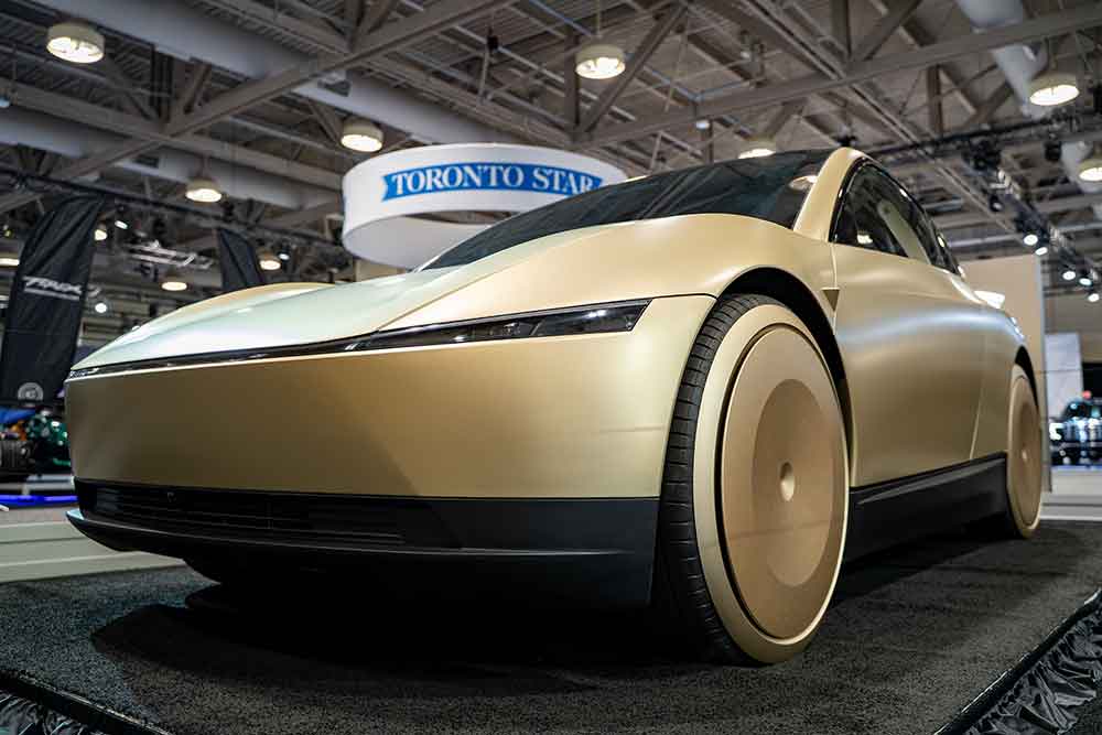 馬斯克對機器人出租車語氣突轉保守，安全與技術問題拖累進度